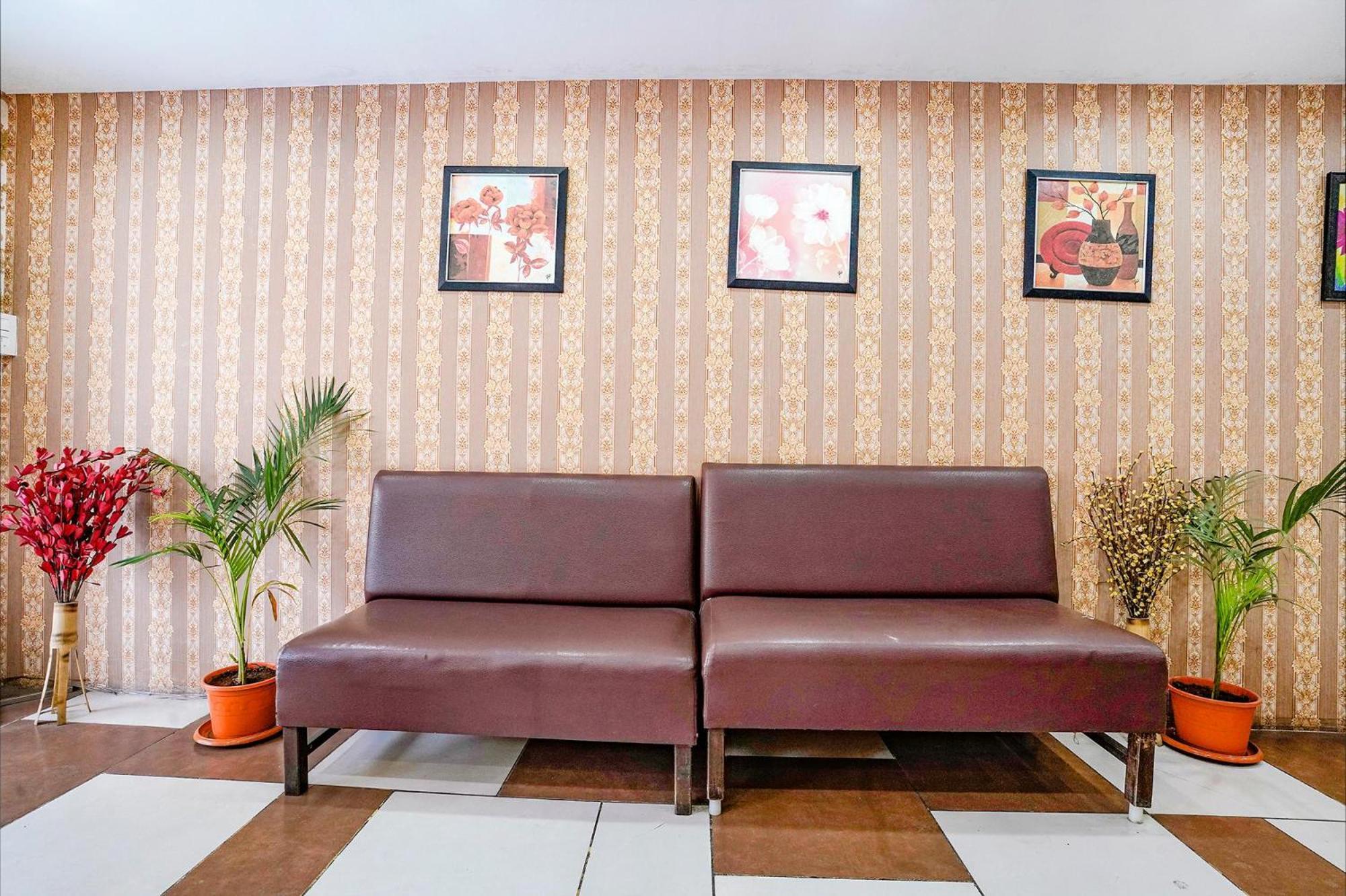 Hotel Gargi Deluxe Pune Eksteriør billede