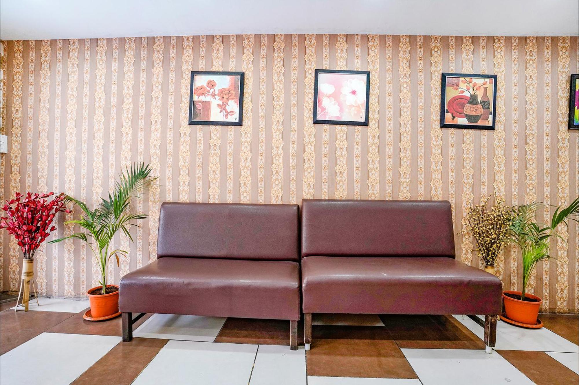 Hotel Gargi Deluxe Pune Eksteriør billede