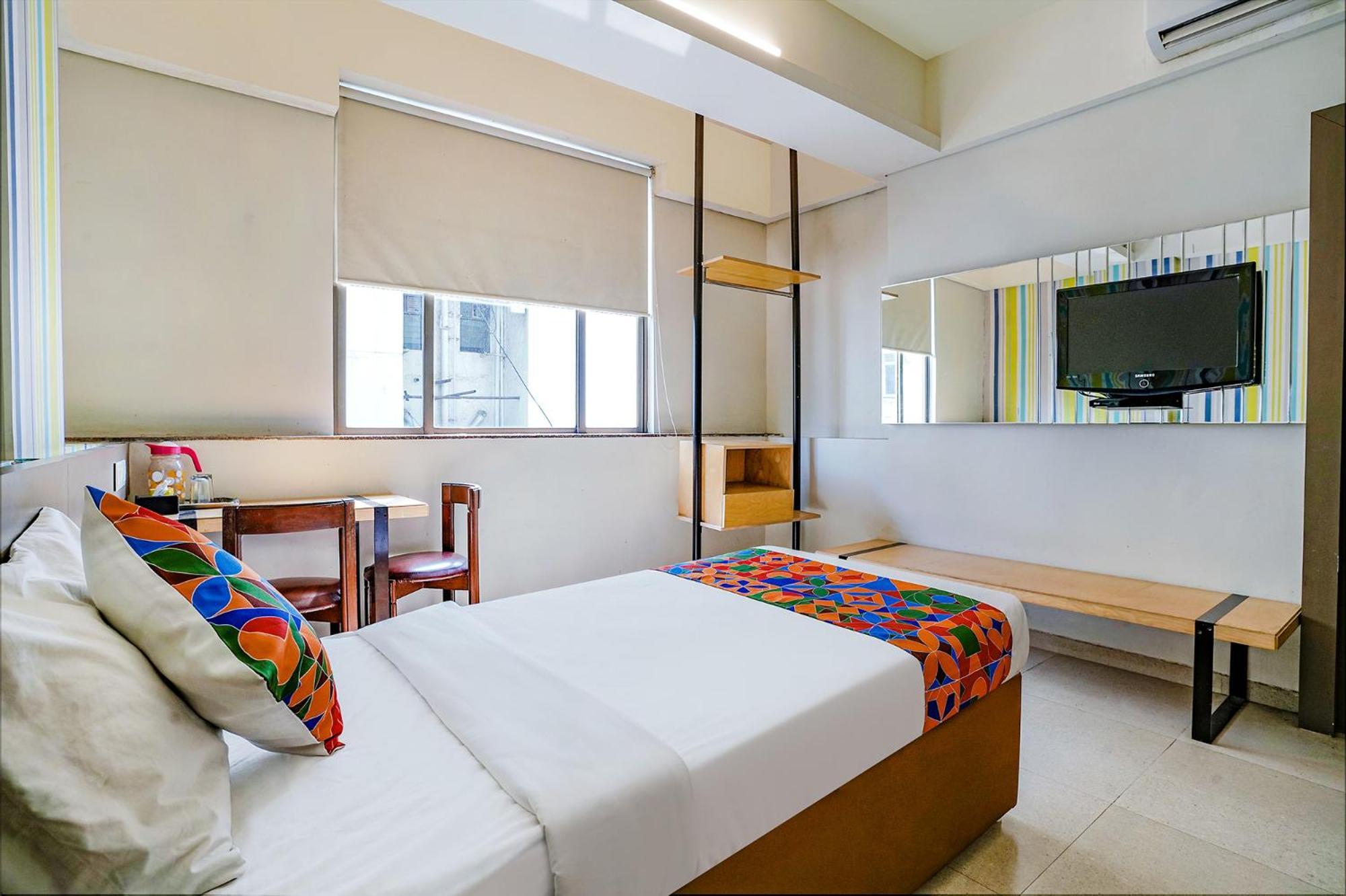 Hotel Gargi Deluxe Pune Eksteriør billede